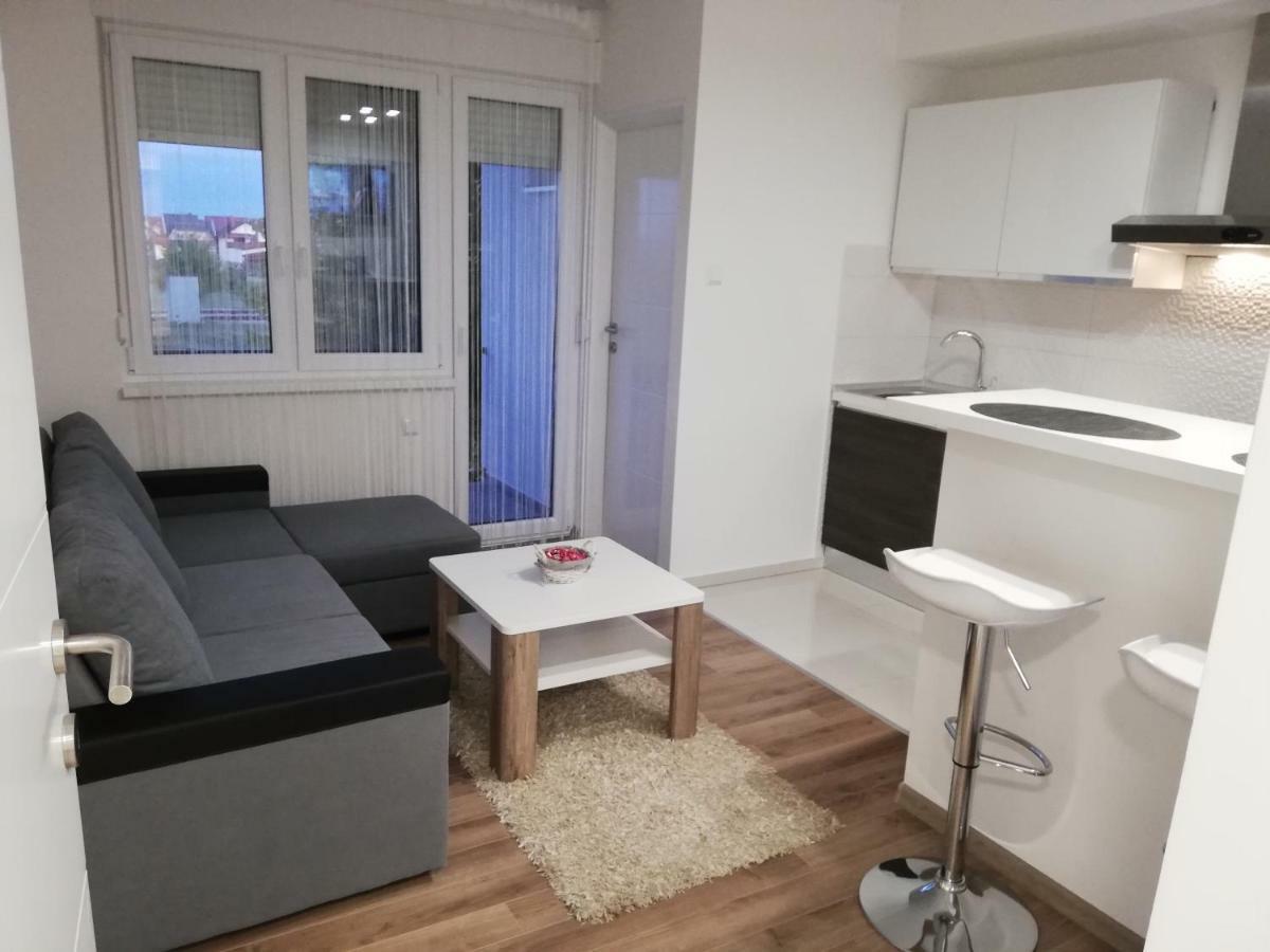 Apartman Skribulja Zupanja Exterior photo